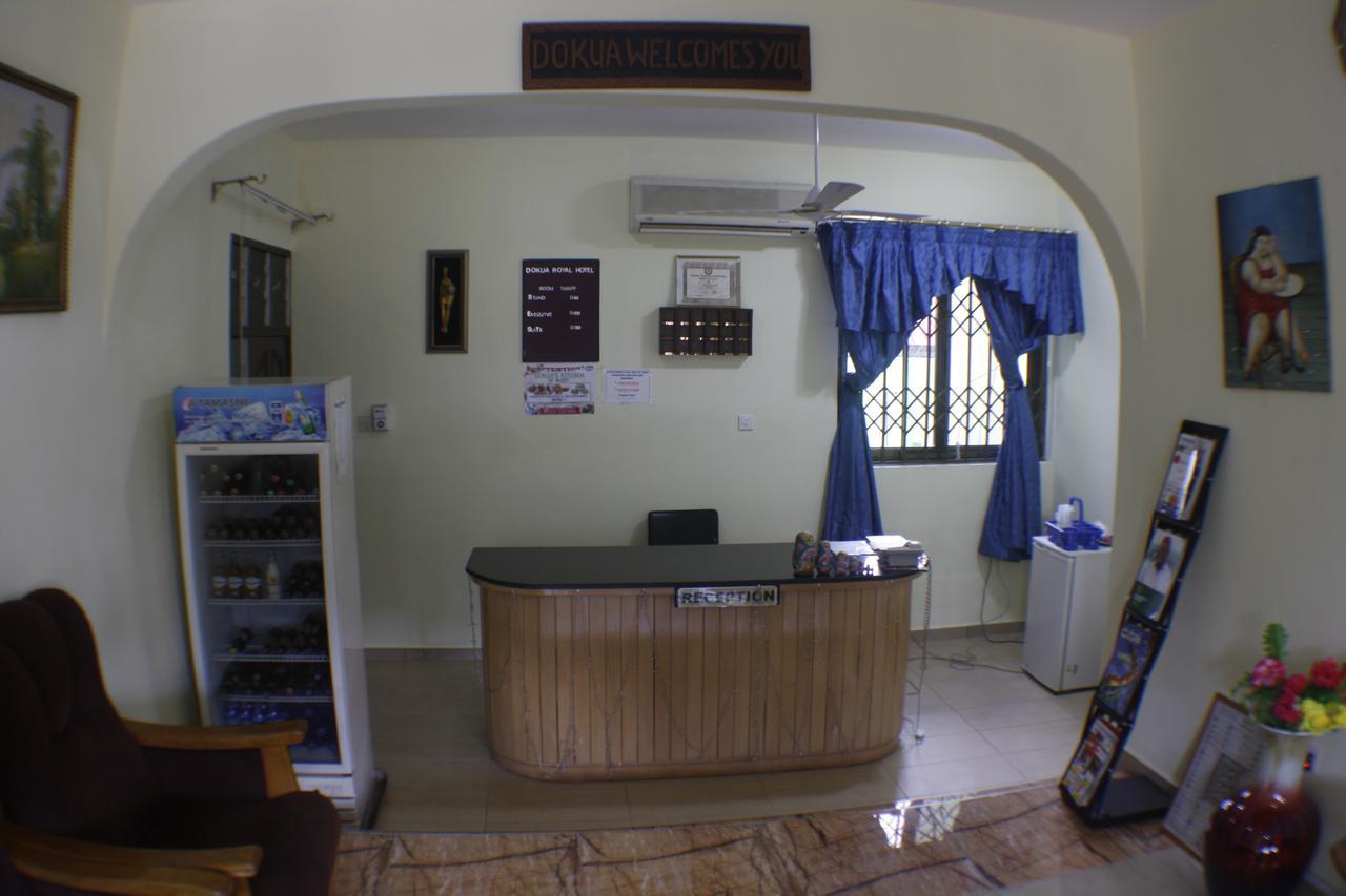 Dokua Royal Hotel Kwabenya Exterior photo